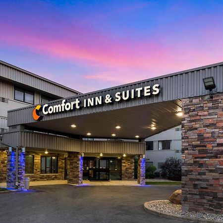 Comfort Inn & Suites North At The Pyramids Indianápolis Exterior foto